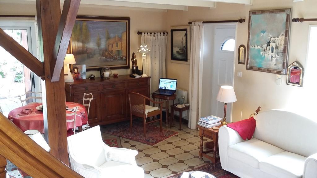 L' Esterlanges Suite Famille 2 Chambres 4 Personnes Proche Puydufou Saint-Vincent-Sterlanges Екстериор снимка