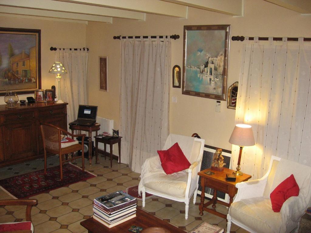 L' Esterlanges Suite Famille 2 Chambres 4 Personnes Proche Puydufou Saint-Vincent-Sterlanges Екстериор снимка